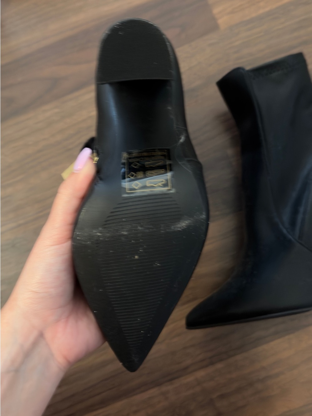 Qupid Black Pointed Toe Block Heel Ankle Boots - Picture 2 of 3